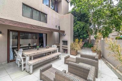 House For Sale in Bedfordview, Bedfordview